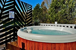 Meadows 33 Hot tub - Southview Holiday Park