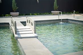 wangkyeong hanoak poolvilla