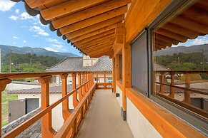 wangkyeong hanoak poolvilla