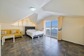 Villa Maya