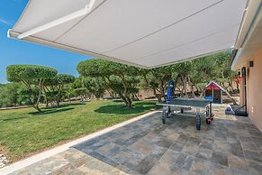 - House In