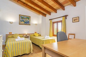 Villa in Pollenca With Private Pool & Garden