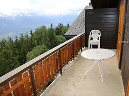 Extravagant Apartment With View