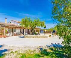 Rustic House in Montuiri With Private Pool
