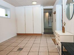 6 Person Holiday Home in Ansager