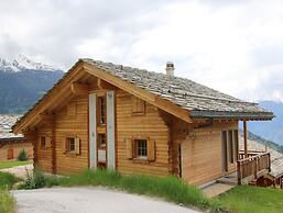 Christoph Standing & Calm Chalet 10 Pers