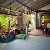 Ozone Beach House & Rooms