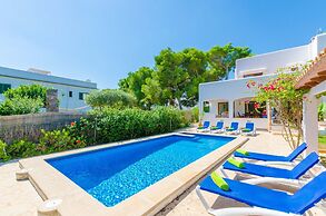 Villa in Cala D'or Near Cala Gran Beach