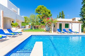 Villa in Cala D'or Near Cala Gran Beach