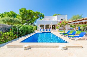 Villa in Cala D'or Near Cala Gran Beach