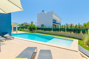 La Primera - Villa With Private Pool In Sa Torre