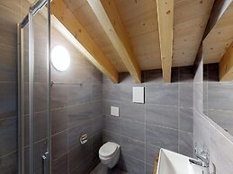 5-bedroom Apartment in Veysonnaz
