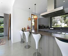 Holiday Home With Manicured Gardens