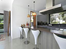 Holiday Home With Manicured Gardens