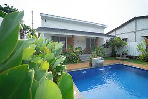 Villa Sawah Prambanan