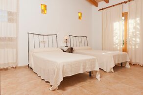 Villa in Sa Pobla With Private Pool & Beaches