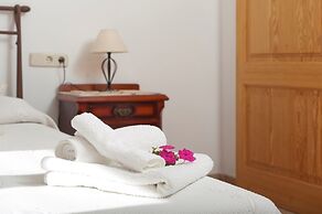 Villa in Sa Pobla With Private Pool & Beaches