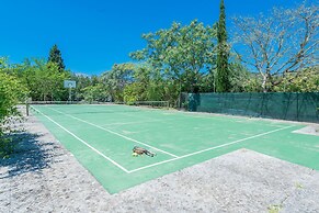 Villa in Campanet With Private Pool & Tennis