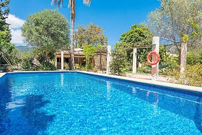 Villa in Campanet With Private Pool & Tennis