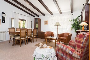 Villa in Campanet With Private Pool & Tennis