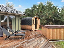 5 Star Holiday Home in Vaeggerlose
