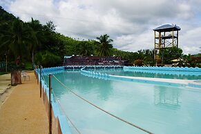 Hidden Valley Mountain and Wavepool Resort