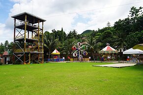 Hidden Valley Mountain and Wavepool Resort