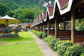 Hidden Valley Mountain and Wavepool Resort