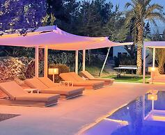 Villa With Multiple Outdoor Terrace