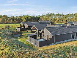 5 Star Holiday Home in Romo