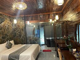 Trang An River Mountain Ecolodge