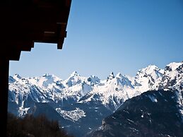Apartment With Alpine Gateway