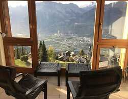 Lavish Apartment Near Ski-slope