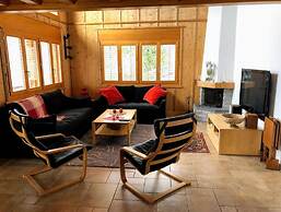 Spacious Chalet Amidst Mountains