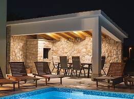 Idyllic Getaway Lovrec Villa With Pool