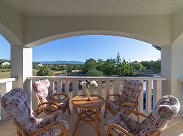 Idyllic Getaway Lovrec Villa With Pool