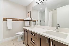 Stylish Urban Retreat  2BR Condo