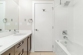 Stylish Urban Retreat  2BR Condo