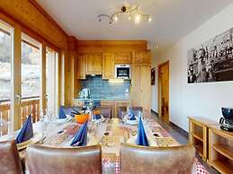 Apartment With Sauna Access