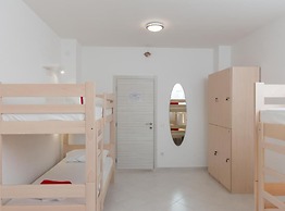 Hostel Free Bird
