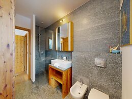 Etoiles des Neiges Luxe & Jacuzzi Chalet