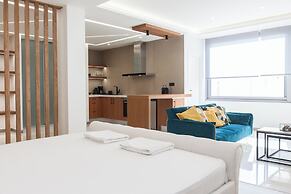 Stylish Modern Suite at Piraeus Port