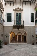 Alloro House With Terrace by Wonderful Italy