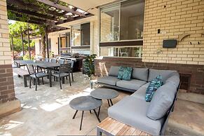 Sandy Pool Shack - Pet Friendly