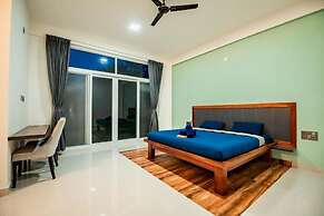 Commune18 Resorts