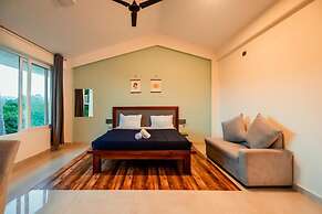 Commune18 Resorts