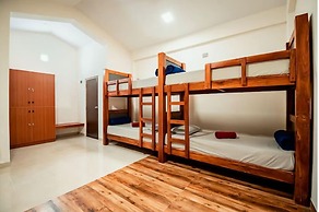 Commune18 Resorts