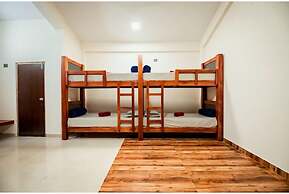Commune18 Resorts