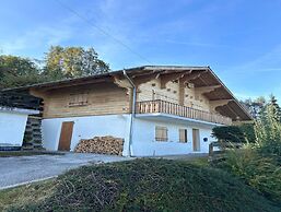 Chalet With Mesmerizing Mountain View