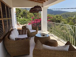 Holiday Home With Spacious Pool